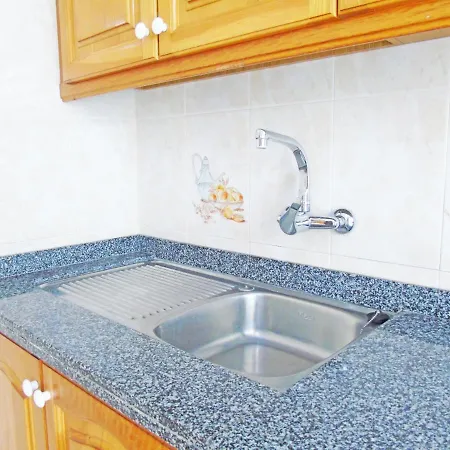 Verode Apartment, With Wifi شقة *